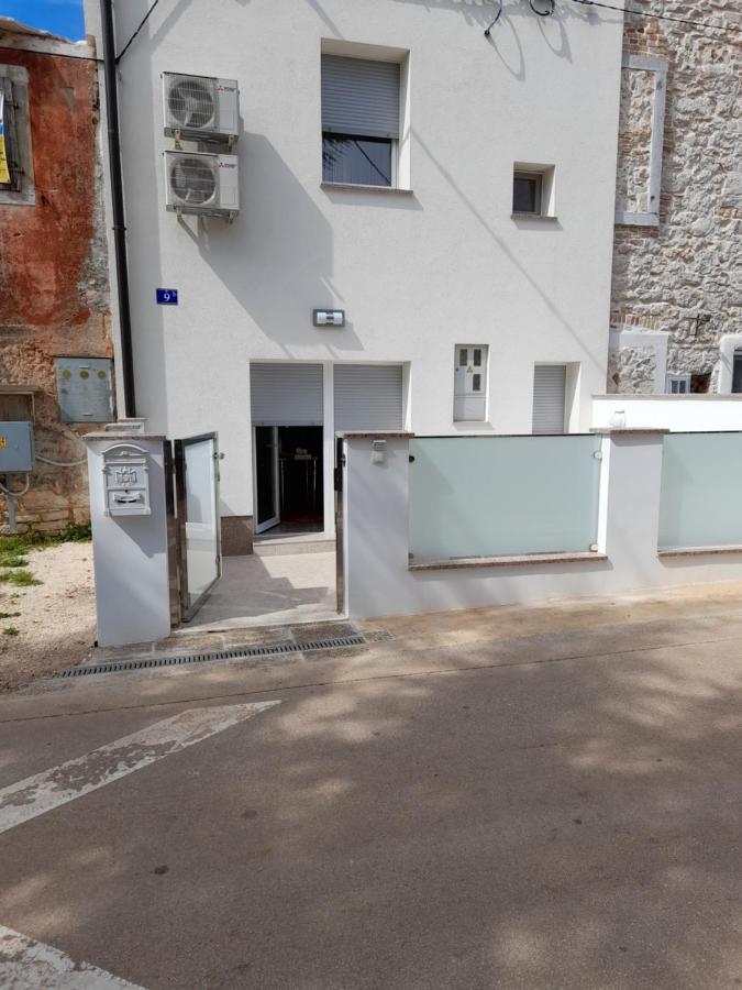 Apartments Donella 우마그 외부 사진