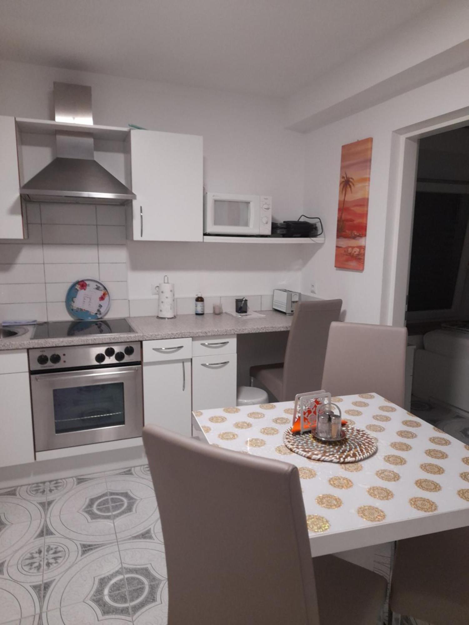 Apartments Donella 우마그 외부 사진