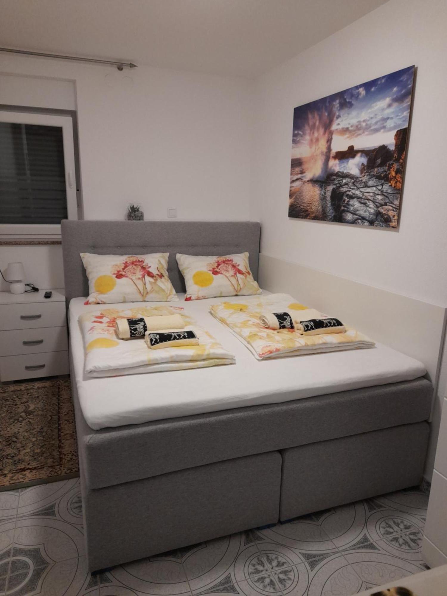 Apartments Donella 우마그 외부 사진