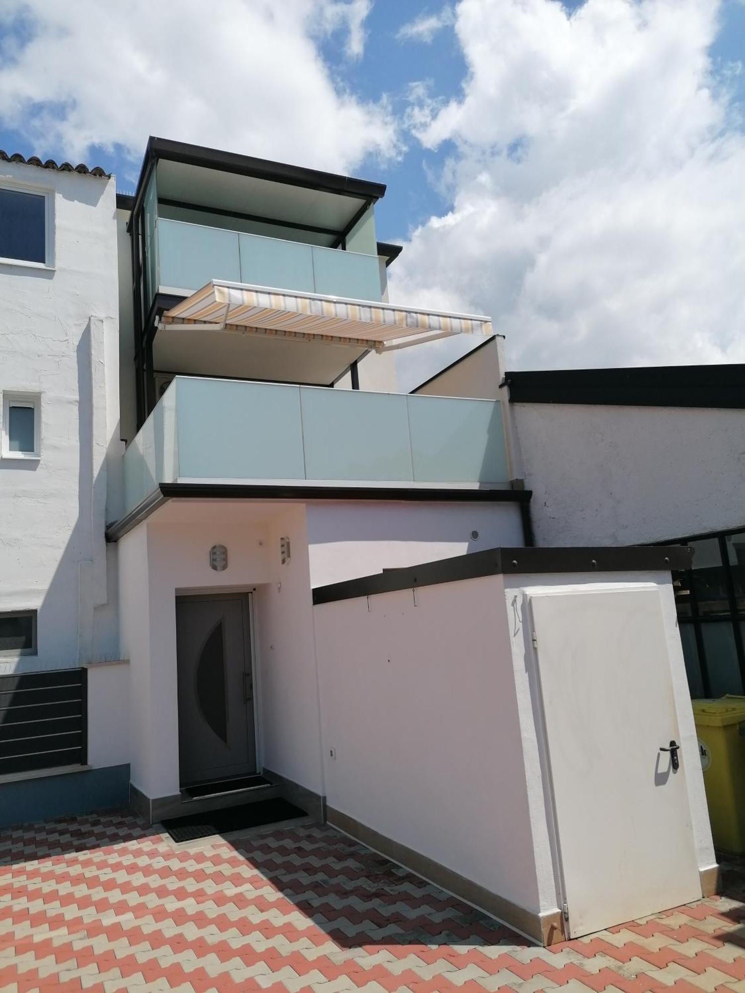 Apartments Donella 우마그 외부 사진